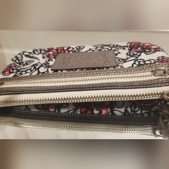 COACH Poppy Graffiti Slingpack Crossbody - Picture 9 of 11